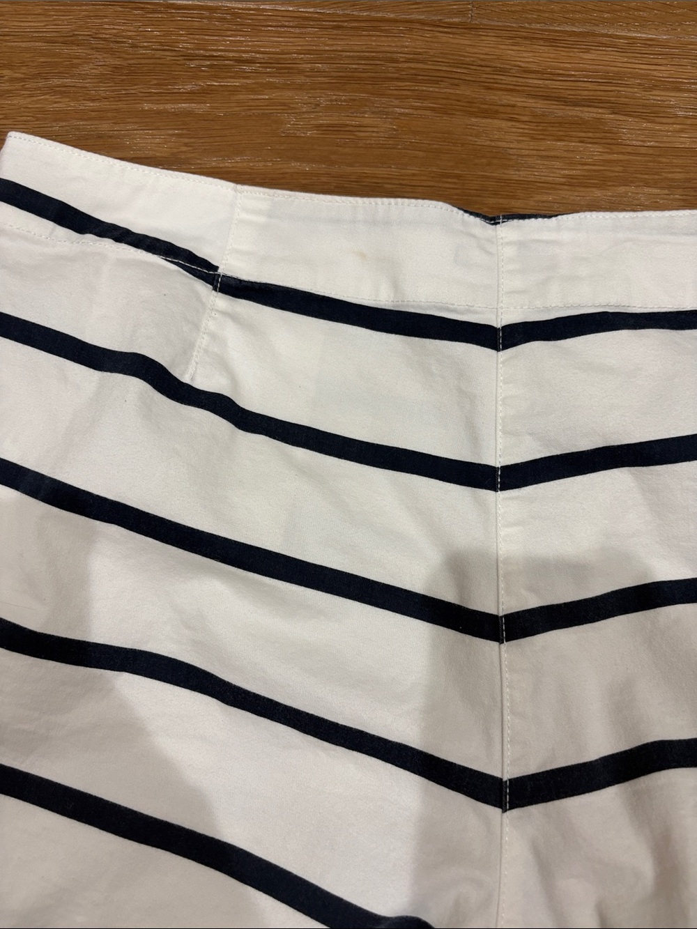 Nautica Striped White and Navy Cotton Shorts Women’s Size 12 - Picture 7 of 8